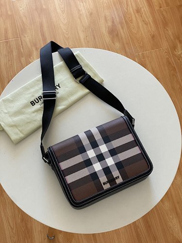 Structured Crossbody Shoulder Bag
