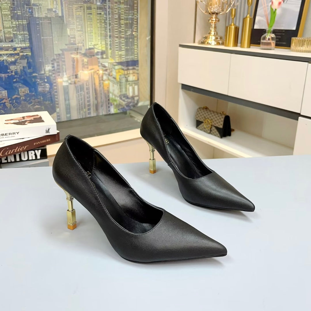 The Sculpted Gold Stiletto