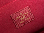 Pochette Chain Bag