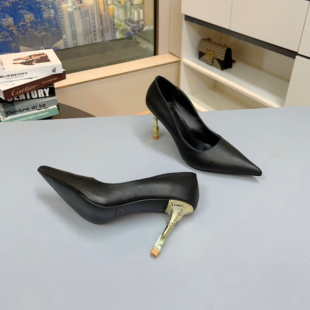 The Sculpted Gold Stiletto