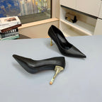 The Sculpted Gold Stiletto