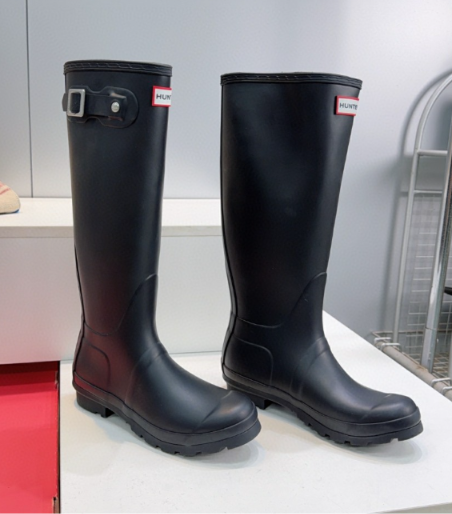 Matte Rain Boots