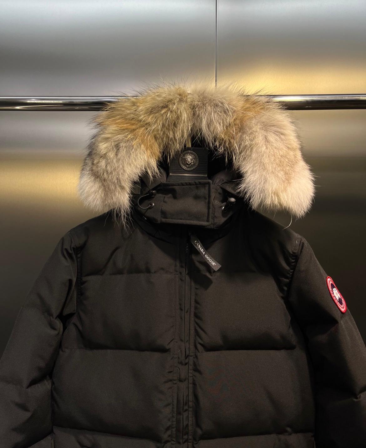 Black Exp Down Jacket