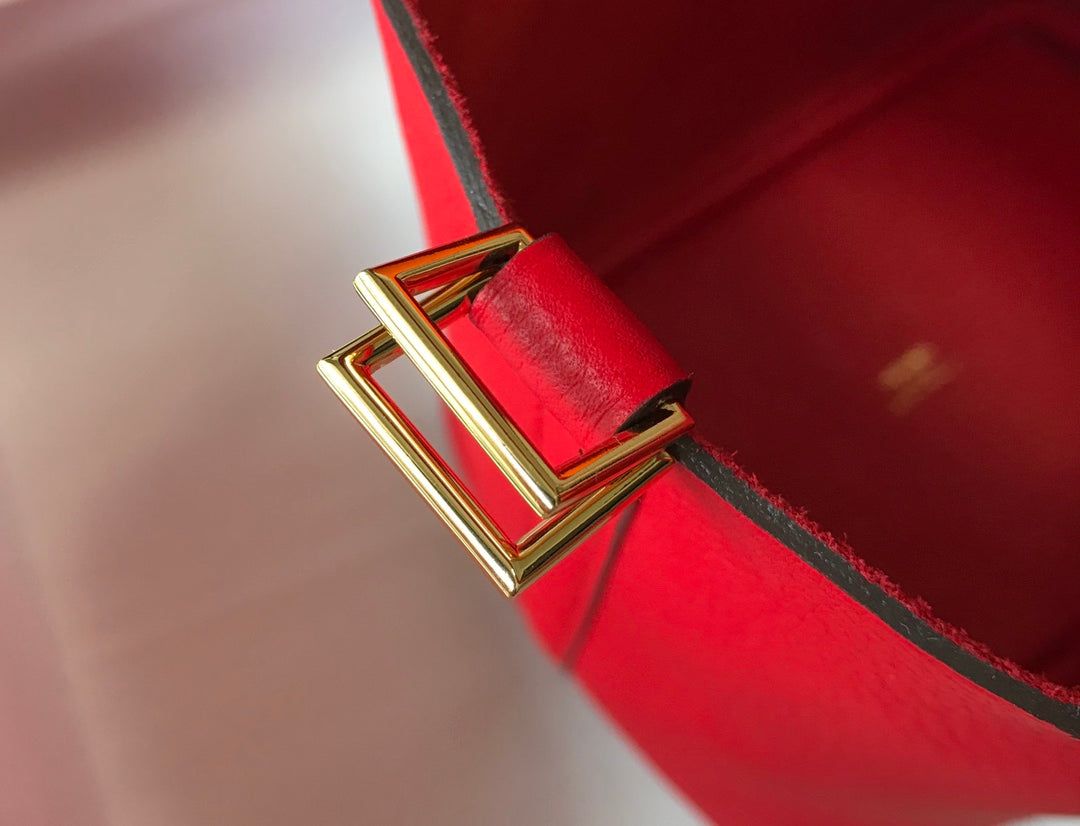 Bucket Bag Red