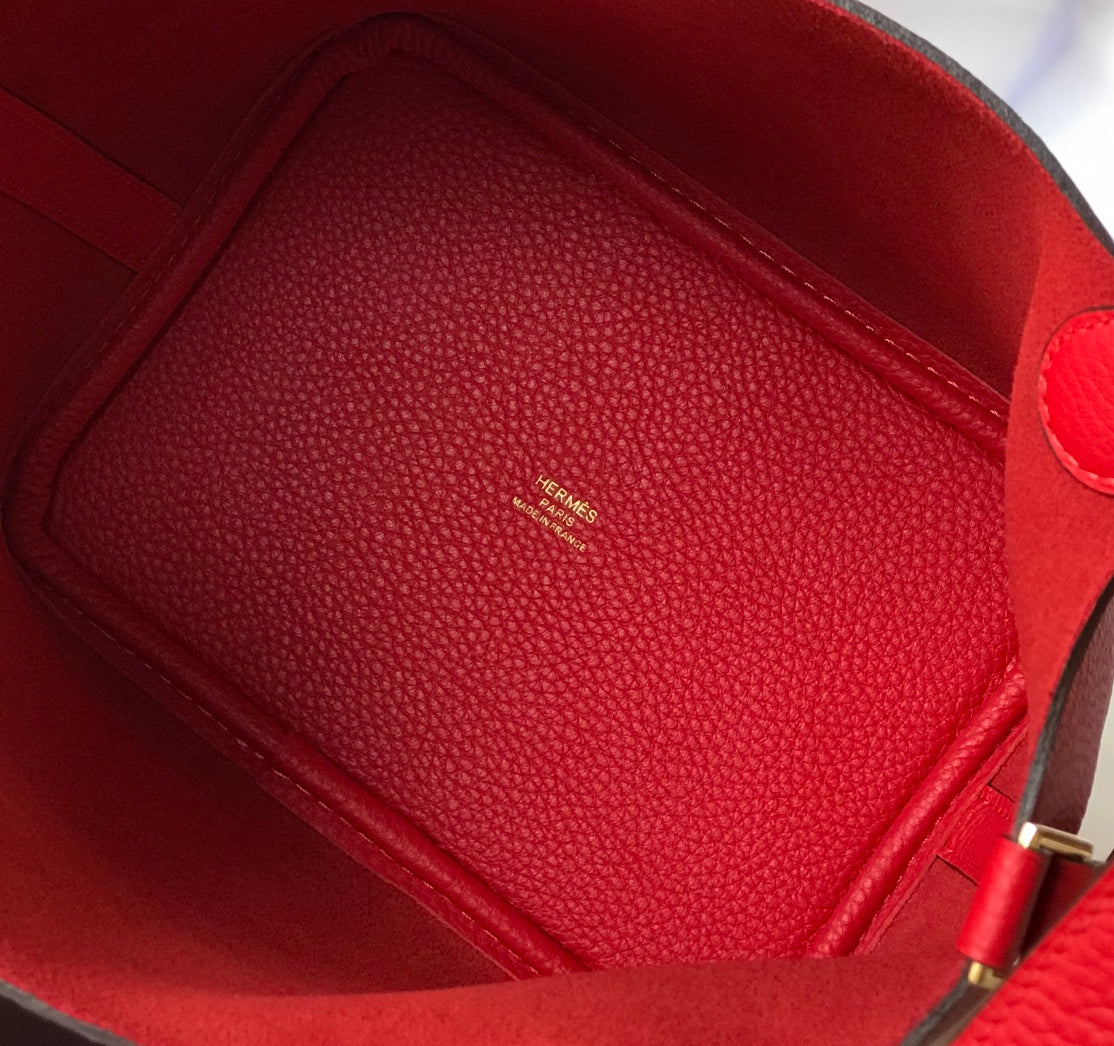 Bucket Bag Red