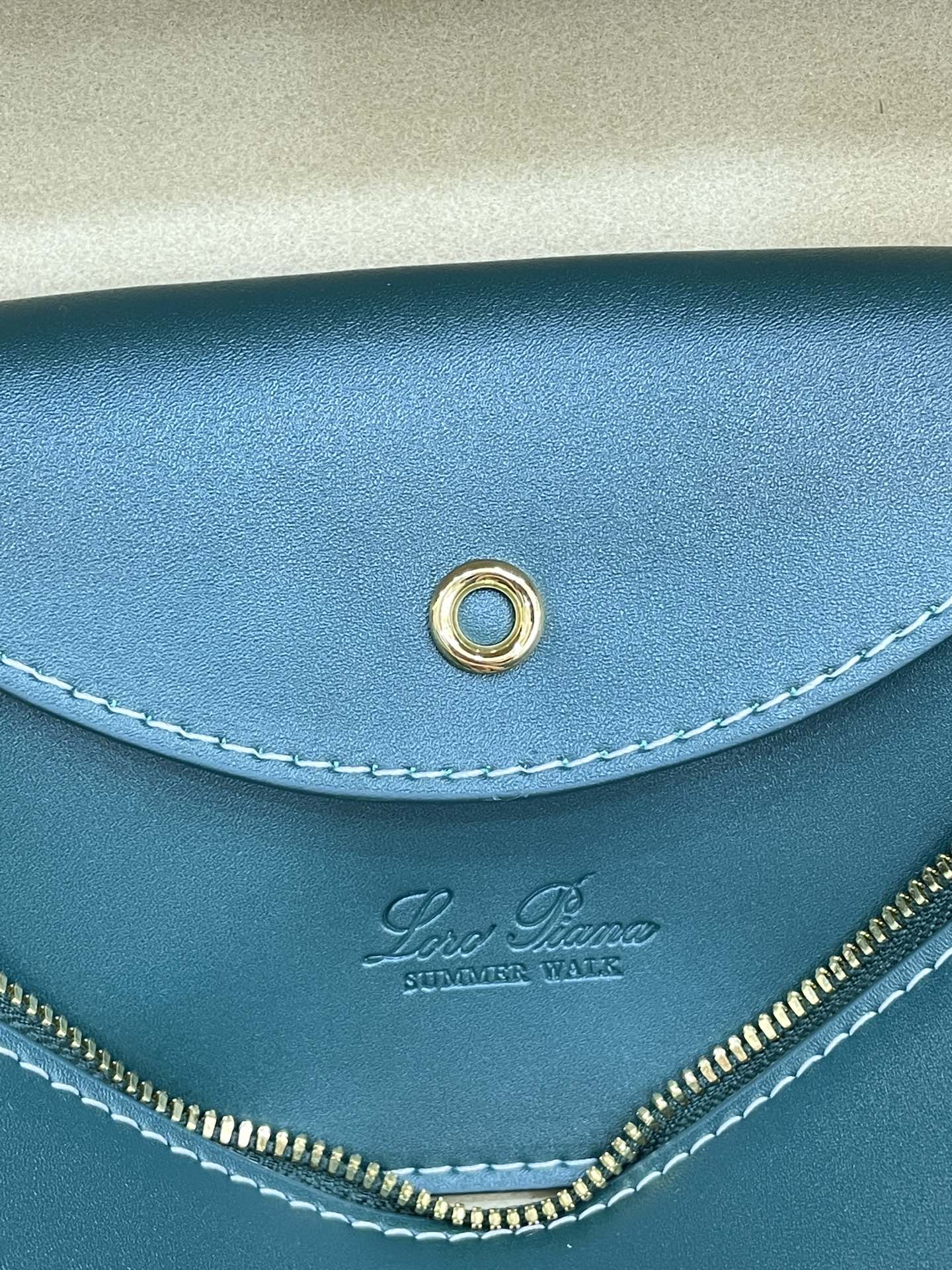 Saddle Loro Leather Bag