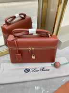 Saddle Loro Leather Bag