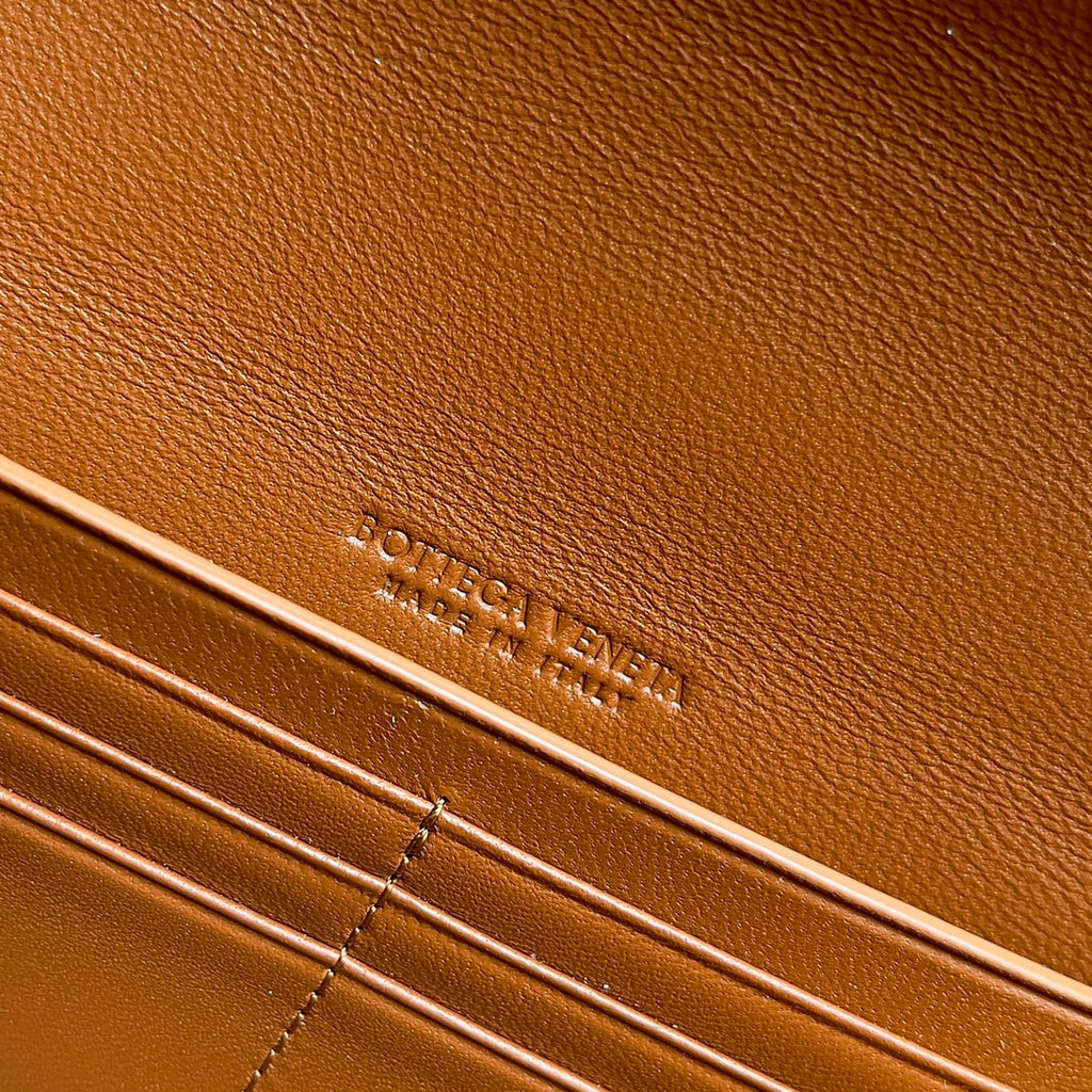 Andiamo Leather Clutch