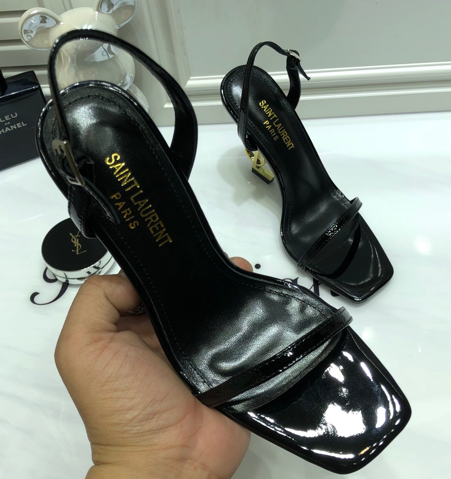 Iconic Heels Gold